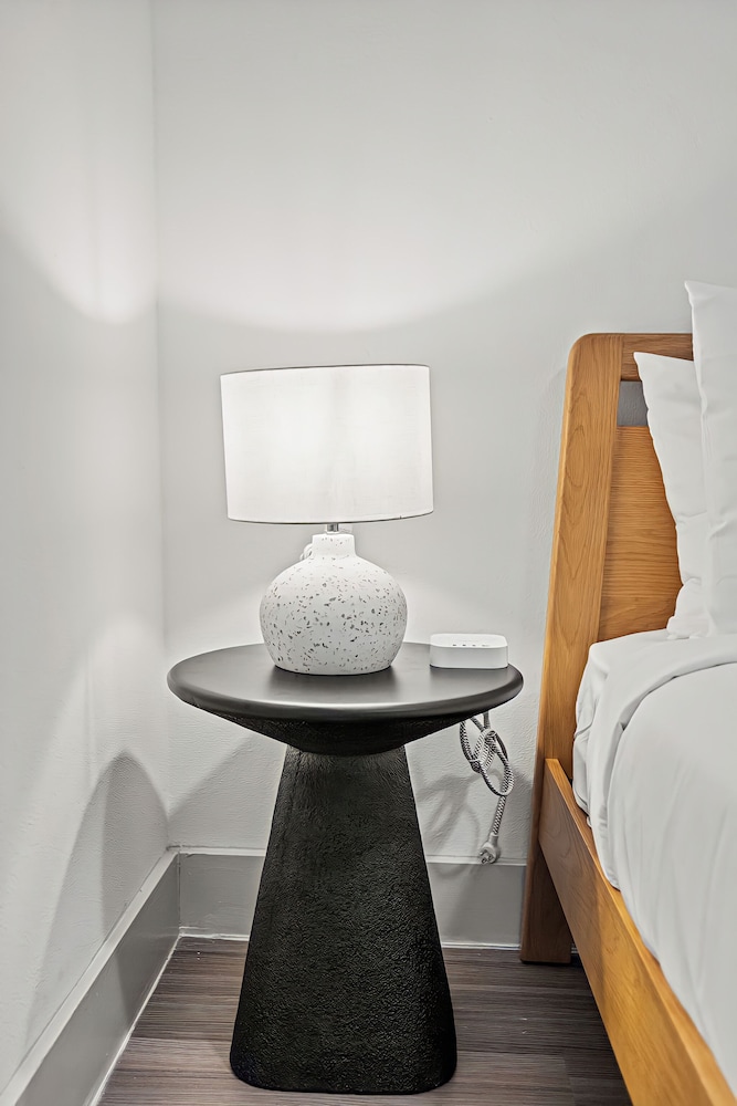 Placemakr Downtown Austin - photo 23