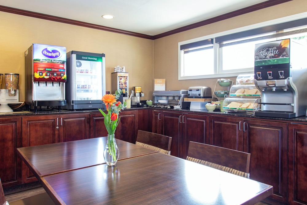 Uptown Inn - photo 39