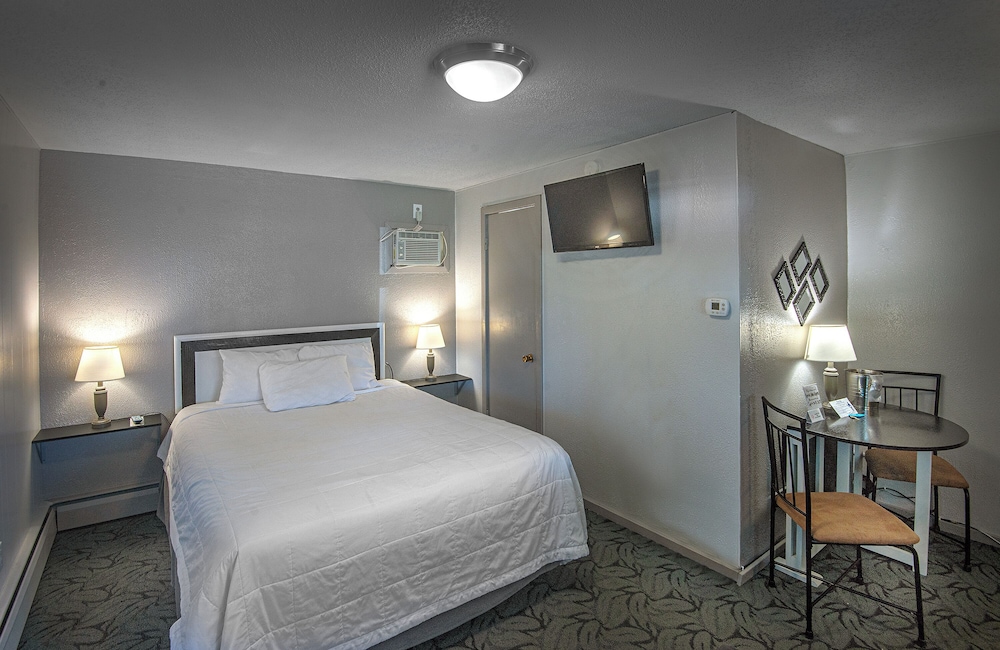 Spirit Lake Resort Motel - photo 19