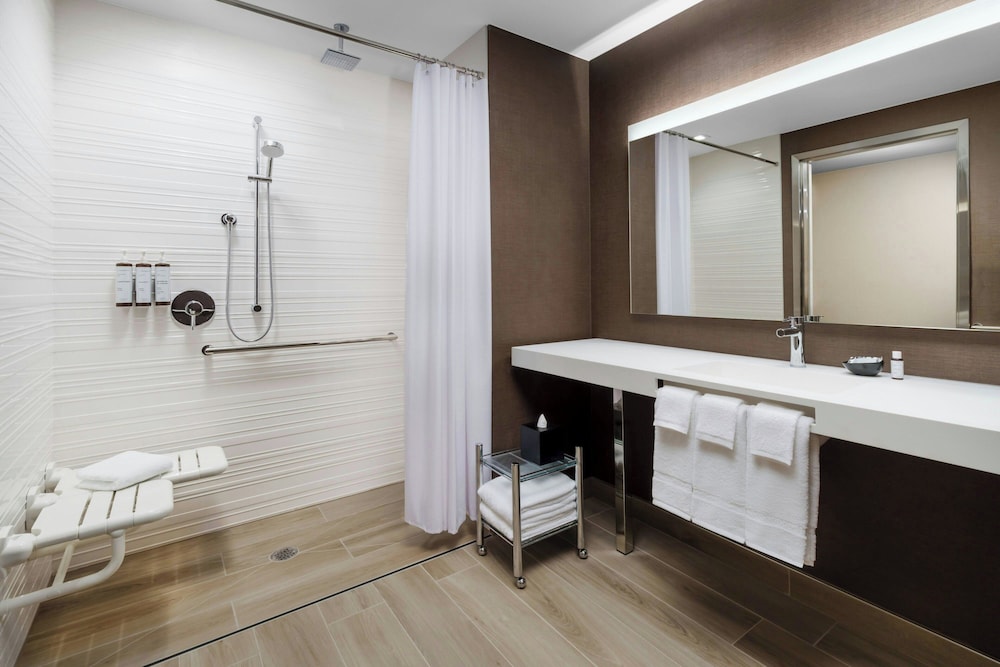 AC Hotel St. Petersburg Downtown - photo 30