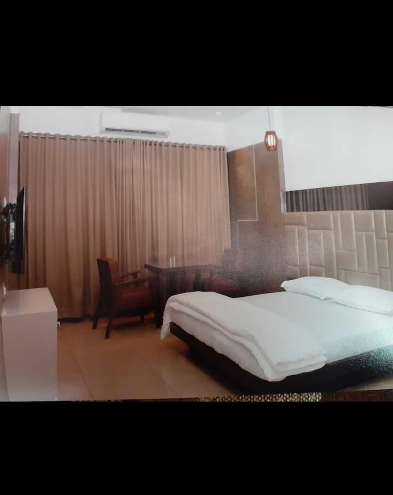 Hotel Central Park — Kalyan — photo 5