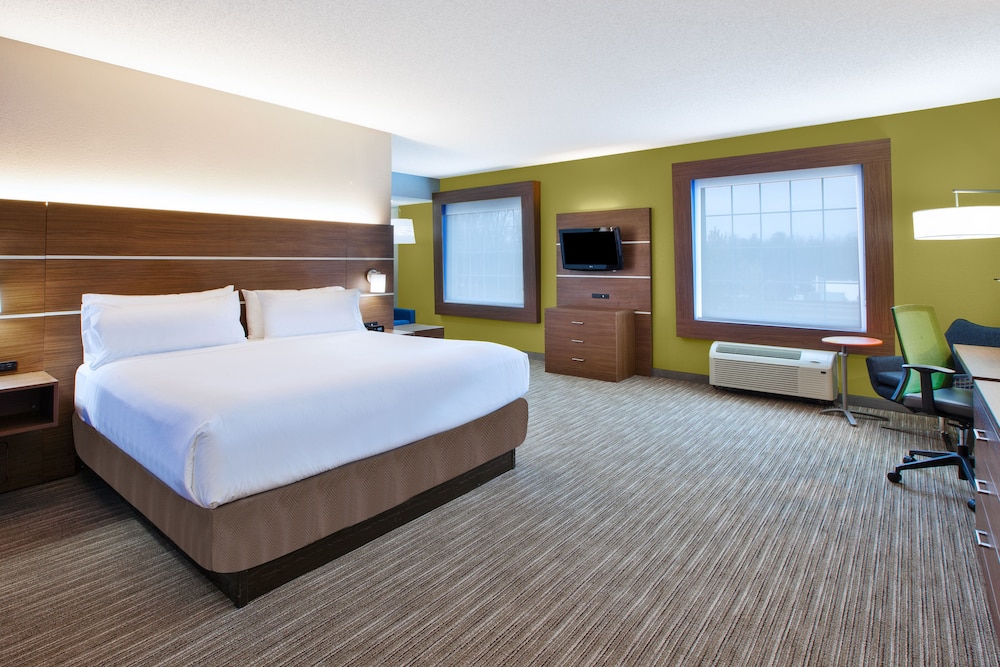 Holiday Inn Express & Suites Manchester by IHG - photo 10