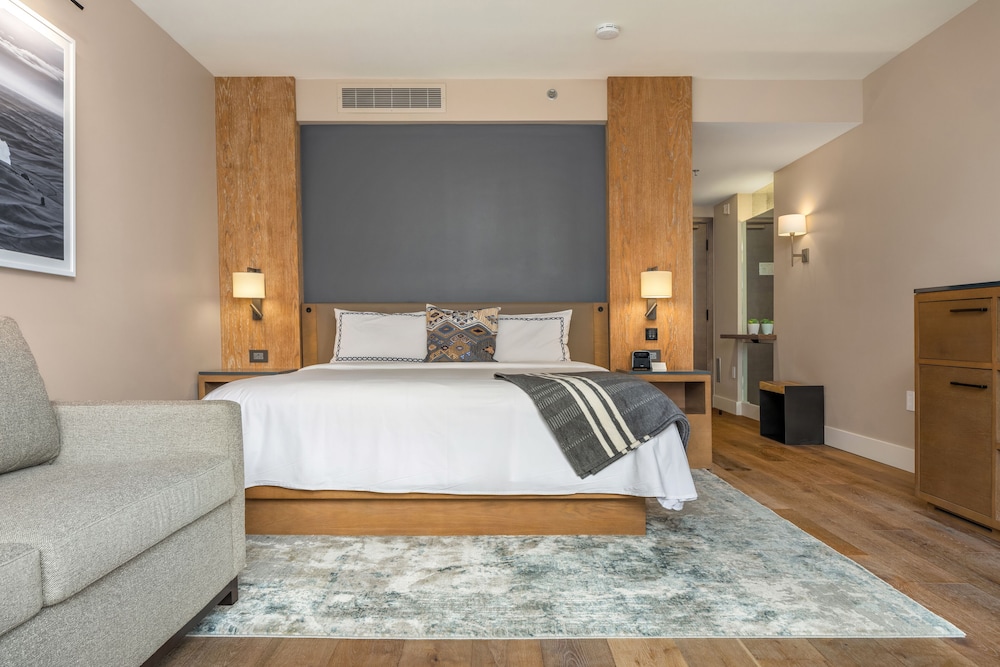 Bellevue Club Hotel - photo 8