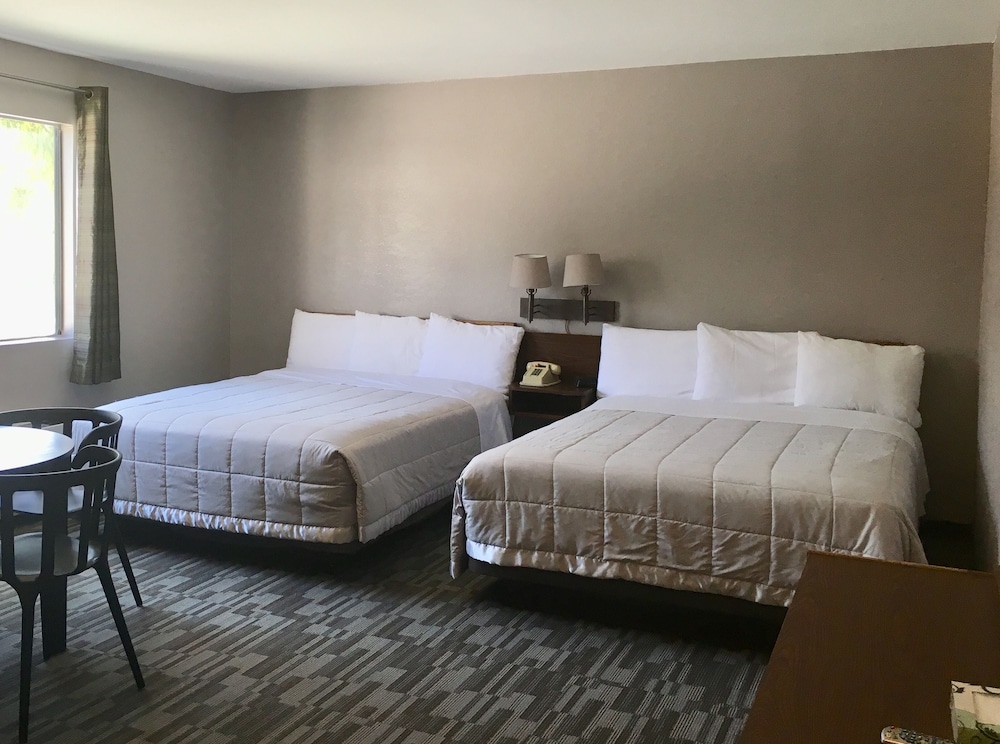 Motel Sakura - photo 2