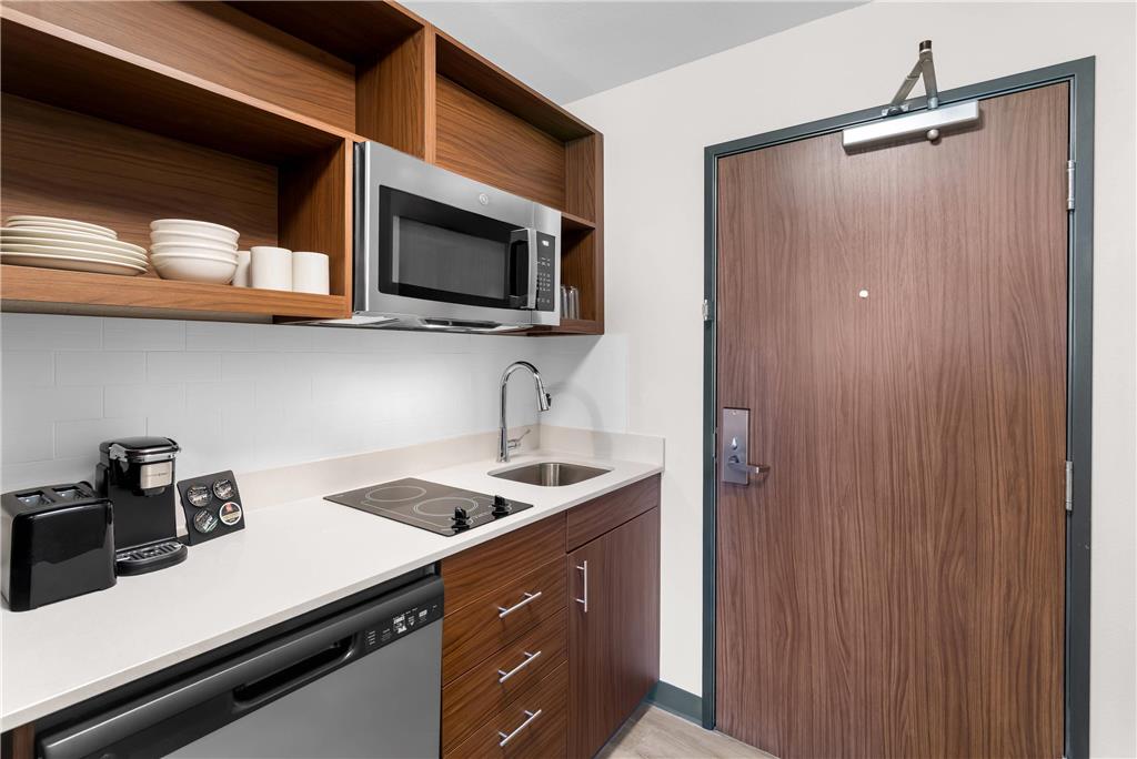 Everhome Suites Bastrop - photo 34