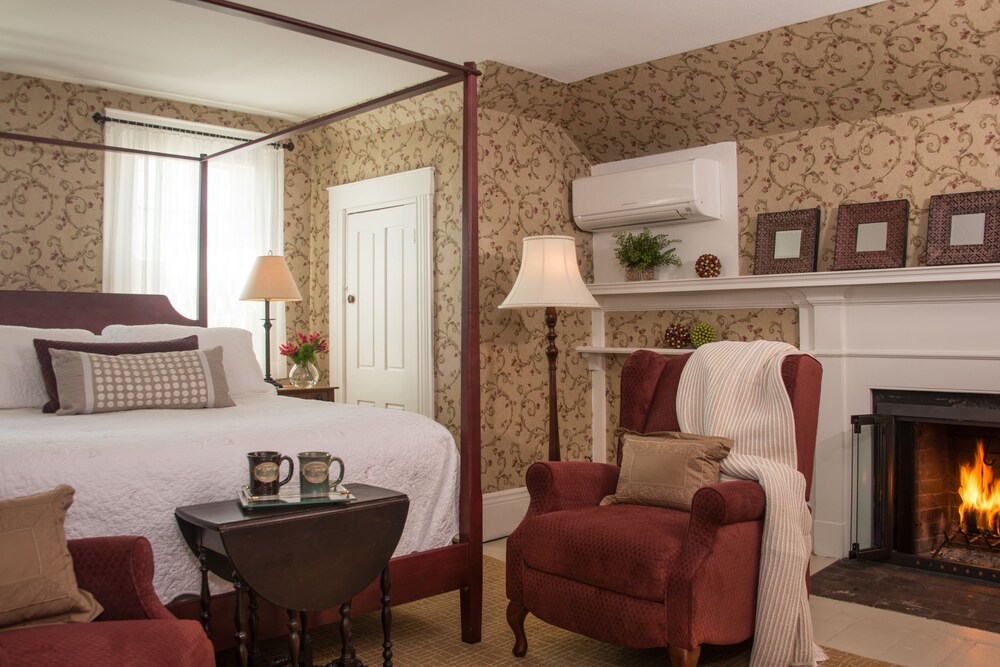 Ashley Manor - photo 17