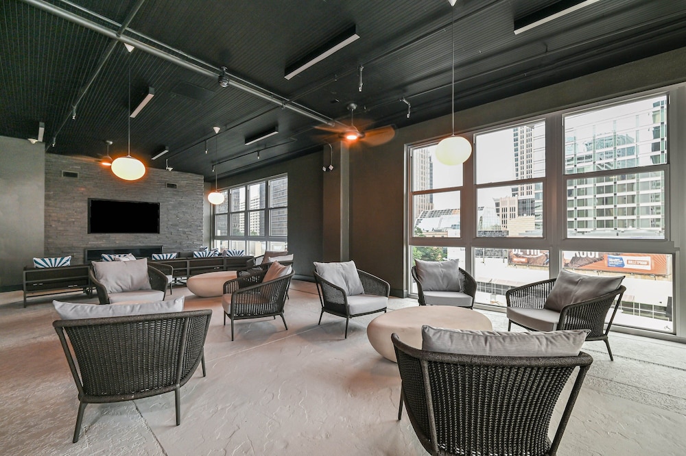 Aloft Charlotte City Center - photo 29