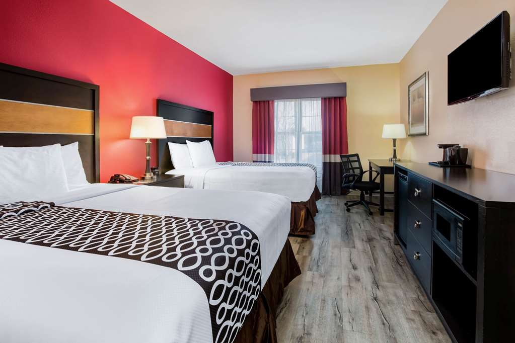 La Quinta Inn & Suites by Wyndham Dallas Mesquite - photo 31
