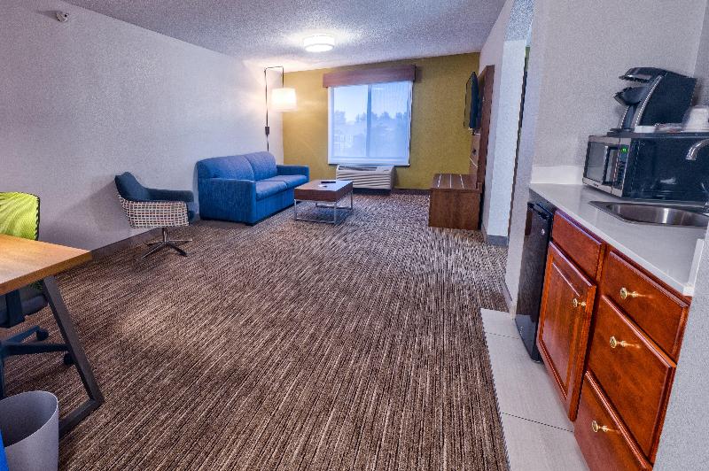 Holiday Inn Express Hotel & Suites Goshen by IHG - photo 42