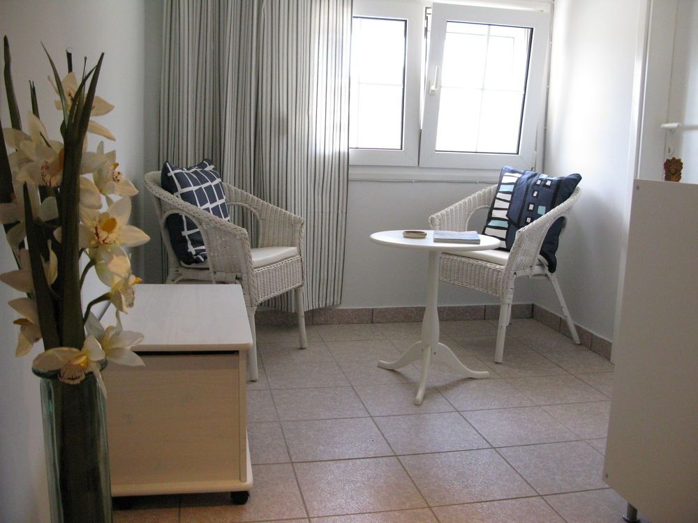 Sea View Apartment Hotel — Nea Potidhaia