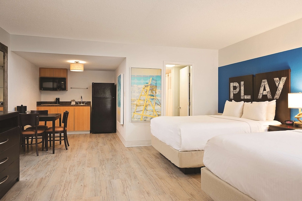 St Pete Shores Hotel - photo 11