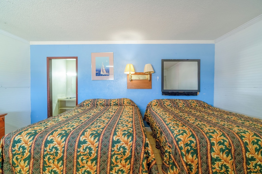 Gulfway Motel By OYO Near Airport I 37 - photo 15