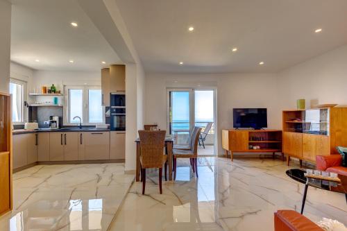 Jana — 4-Star Luxury Hotel in Podgorica, Montenegro
