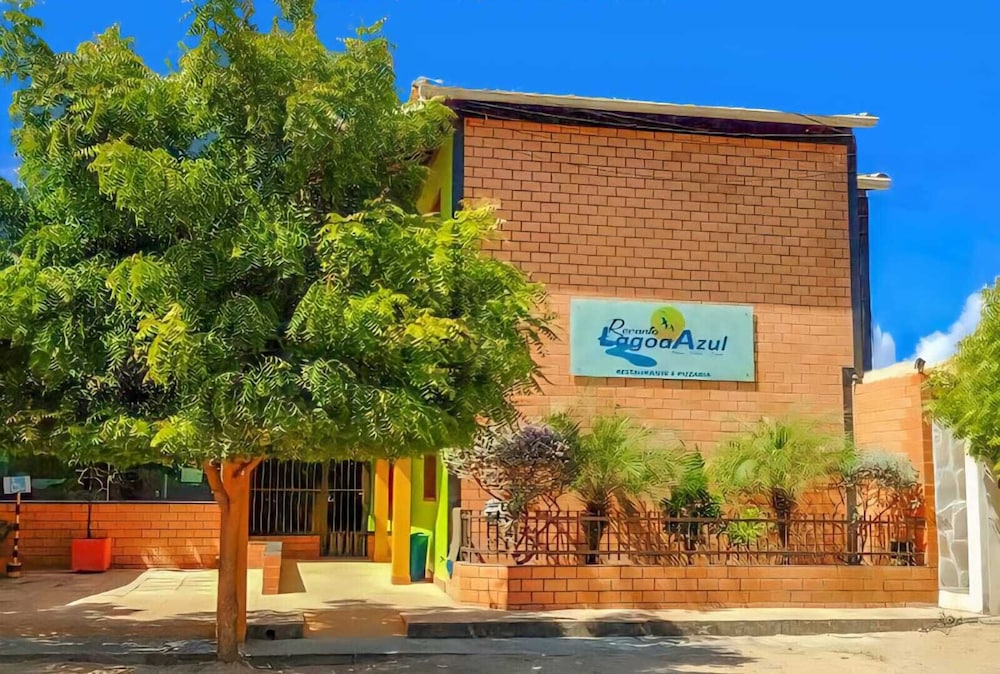 Pousada Recanto Lagoa Azul — hotel in Esplanada