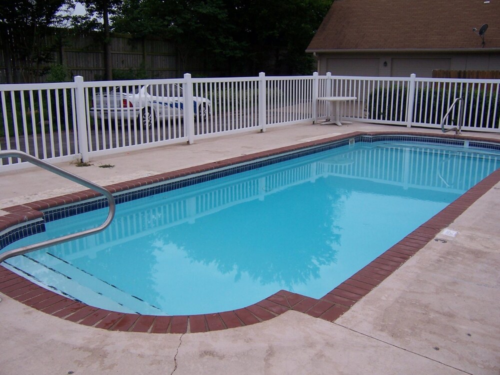 Oakhill Inn Tahlequah - photo 16