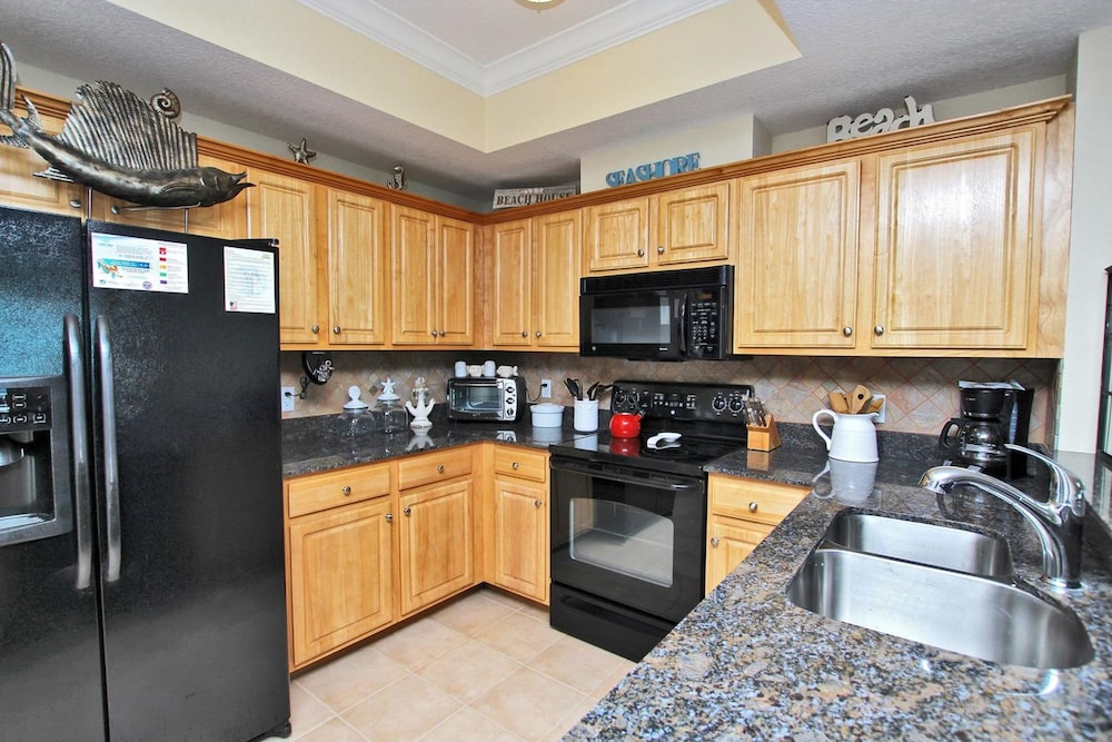 Crystal Shores West 1102 - photo 44