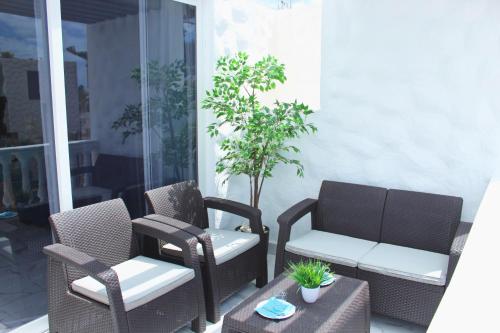 Aircon Las Americas 2min off a Beach 1 bedrm WIFI — 4-Star Luxury Hotel in Playa De Las Americas, Spain