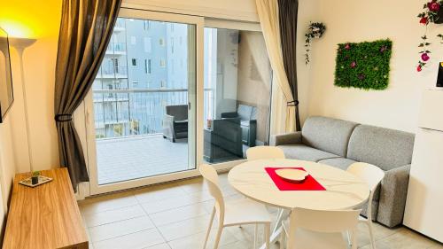 The Family Home — 4-Star Luxury Hotel in Rozzano, Italy