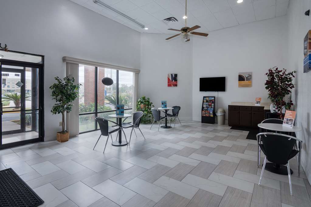 Motel 6 Montgomery AL Coliseum - photo 22