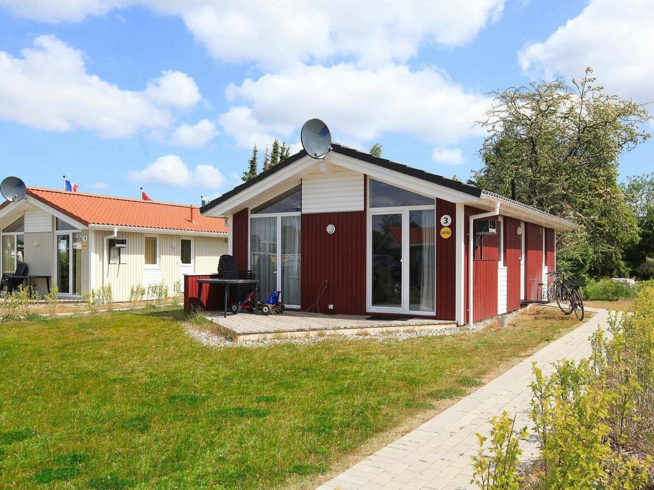4 person holiday home in GROEMITZ — 4-Star Luxury Hotel in Gromitz, Germany