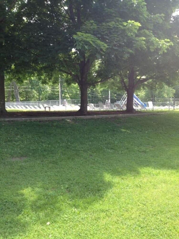 Baumann's Brookside Resort - photo 14