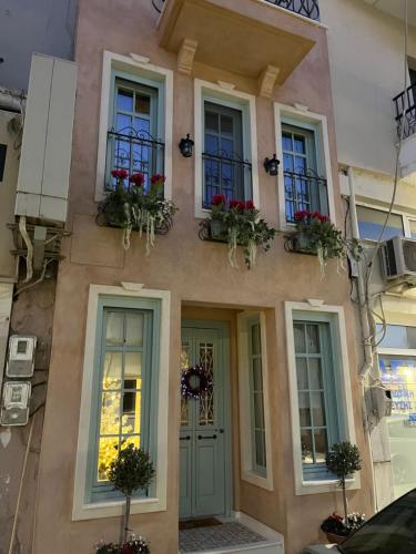 Philomena Suite — 4-Star Luxury Hotel in Chrysoupolis, Greece
