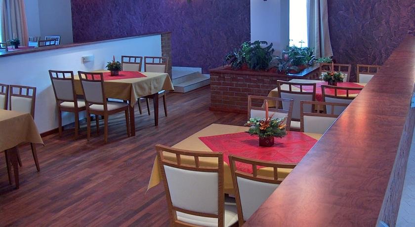 Hotel Vion — Zlate Moravce — photo 3