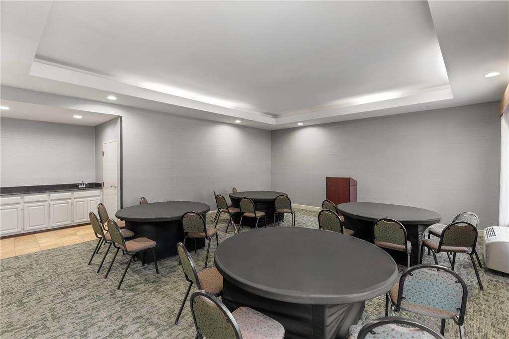 Wingate by Wyndham Greensboro Coliseum - photo 27