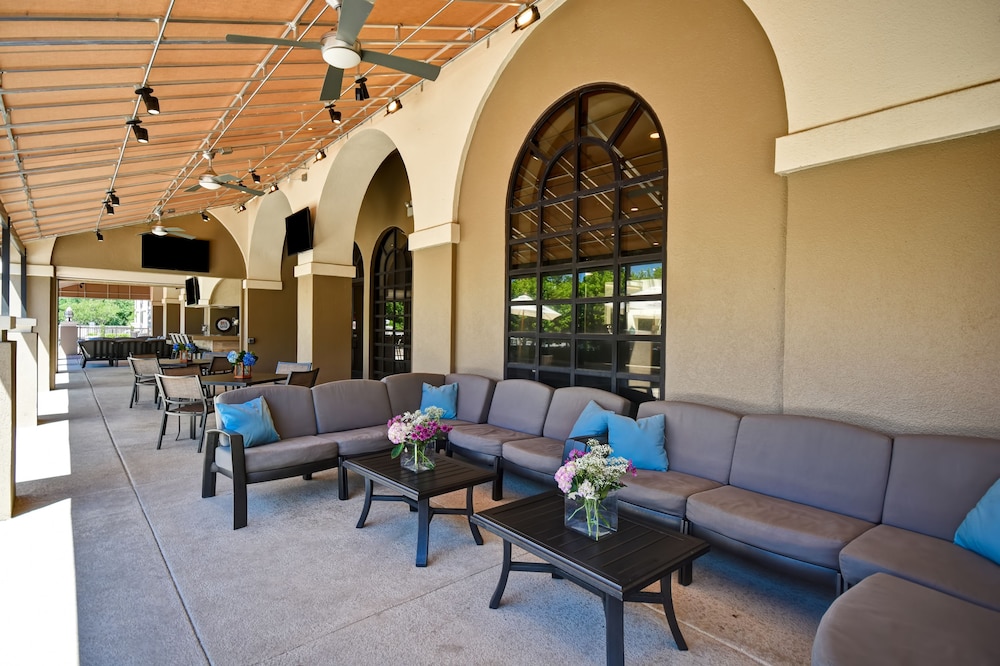 Embassy Suites Greenville Golf Resort & Conference Center - photo 37