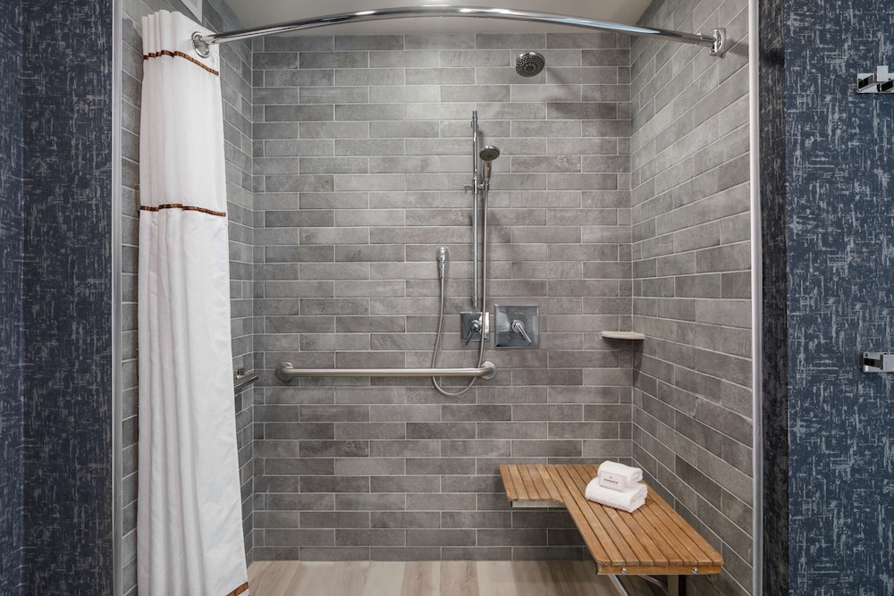 Carte Hotel San Diego Downtown Curio Collection by Hilton - photo 31