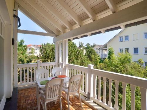 Dünenpark Binz Komfort Ferienwohnung mit 1 Schlafzimmer und Balkon im Obergeschoss 108 — 4-Star Luxury Hotel in Ostseebad Binz, Germany