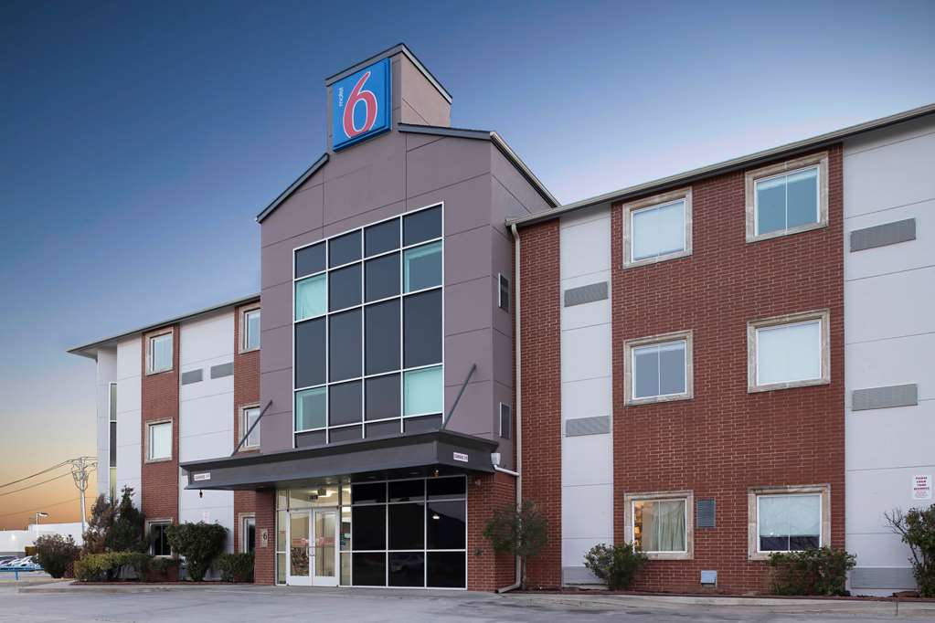 Motel 6 Norman OK - photo 2