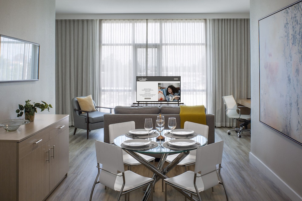 Art House Hotel - photo 10