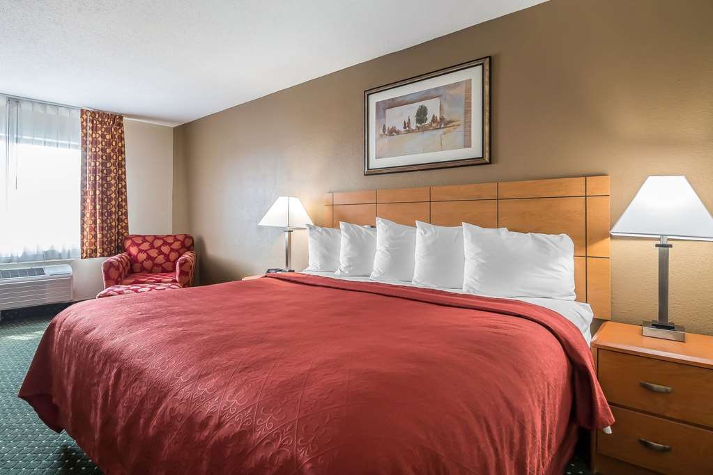 Quality Inn Coralville Iowa River Landing - photo 7