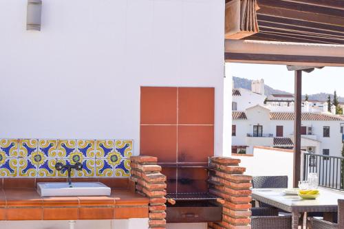 Penthouse 17A Frigiliana 2 bedroom Pool Large Terrace and Amazing views in the center of Frigiliana HansOnHoliday Rentals — 4-Star Luxury Hotel in Frigiliana, Spain