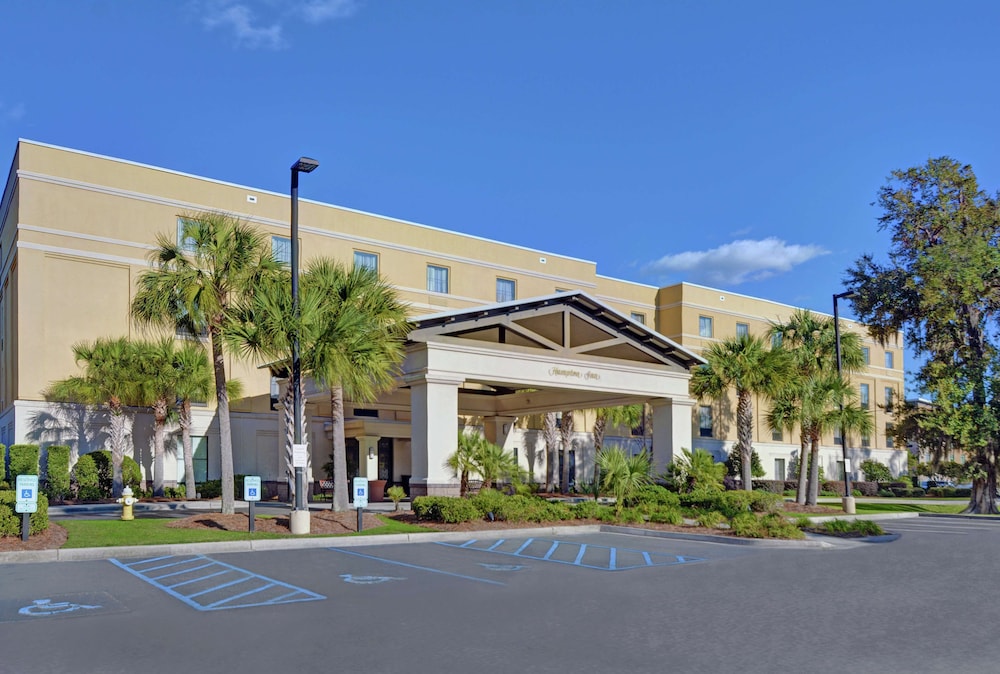 Hampton Inn Charleston Daniel Island - featured photo