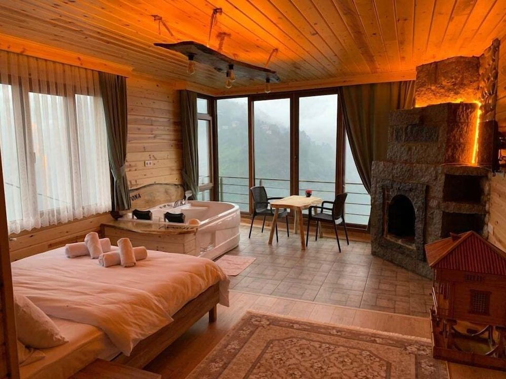 Deroni Bungalov in Camlihemsin, Turkey