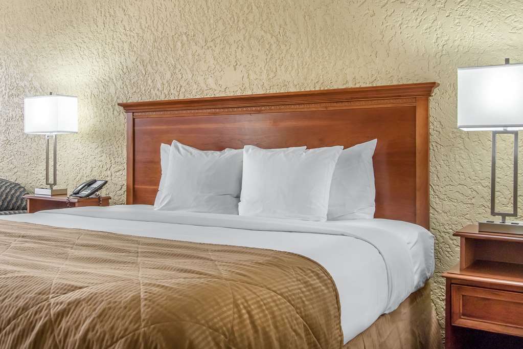 Ramada by Wyndham Tulsa Broken Arrow - photo 10