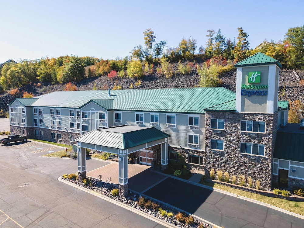 Holiday Inn Express Houghton Keweenaw by IHG - photo 104