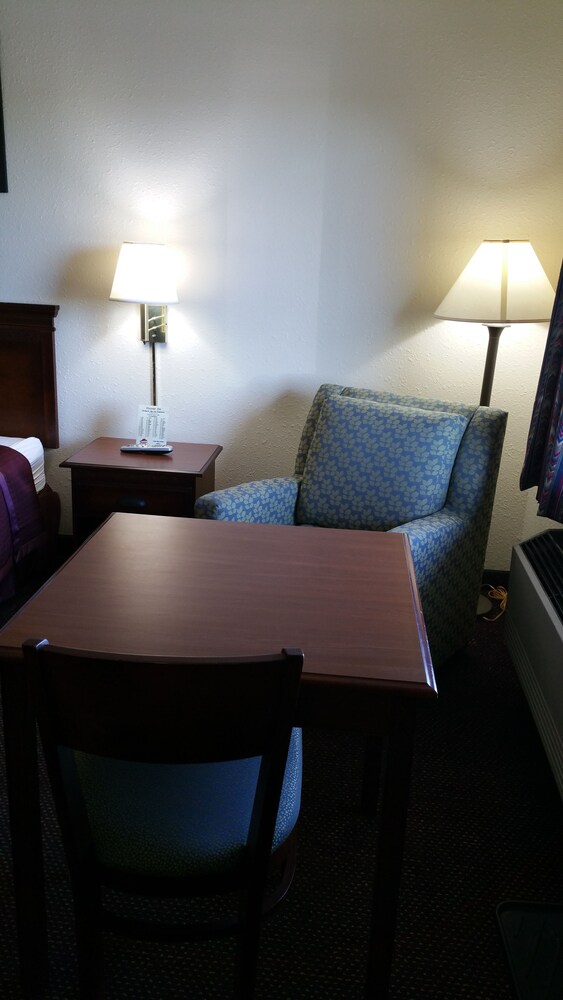 Hoosier Inn - photo 10