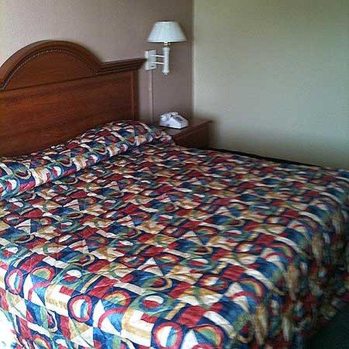 Relax Inn Augusta - photo 9