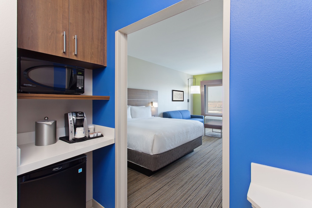 Holiday Inn Express & Suites Moses Lake by IHG - photo 5