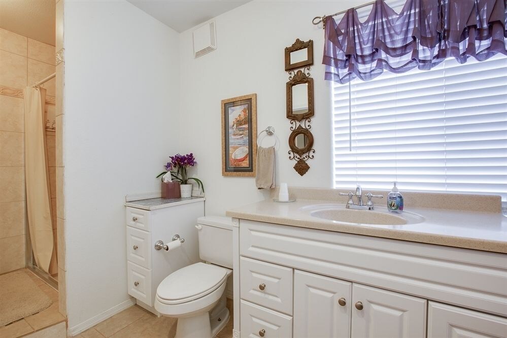 Dream Manor Inn - photo 28