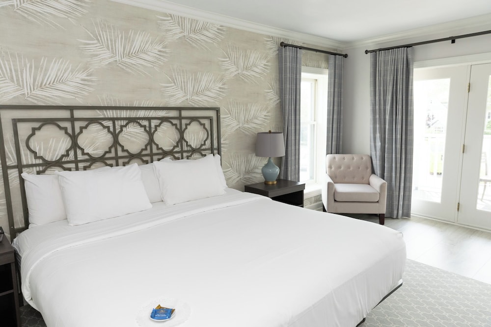 The Geneva Inn - photo 20
