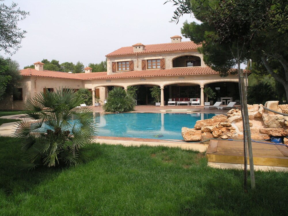 Villa Son Menusset Piscina privada WiFi Sabor a Naturaleza — 4-Star Luxury Hotel in Felanitx, Spain