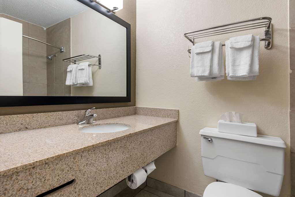 Quality Inn & Suites Lafayette I 65 - photo 13