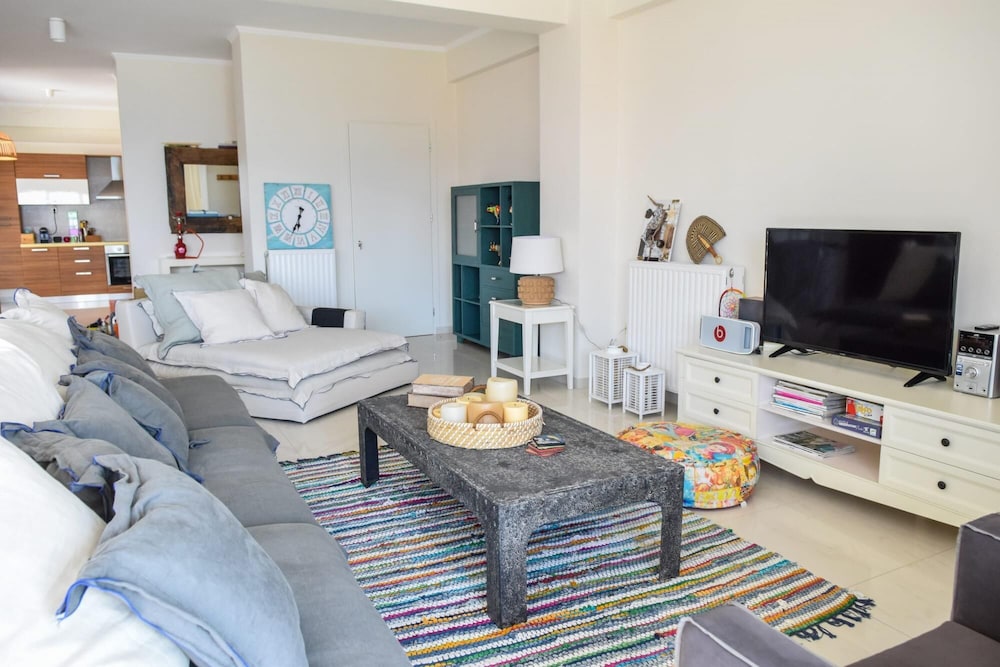 Beachfront Rio Escape Luxurious Coastal Retreat — 4-Star Luxury Hotel in Patra, Greece