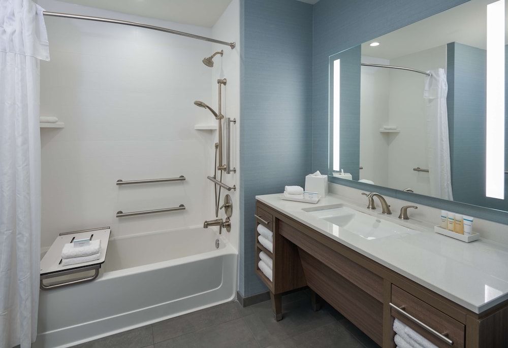 Home2 Suites by Hilton Pompano Beach Pier - photo 34