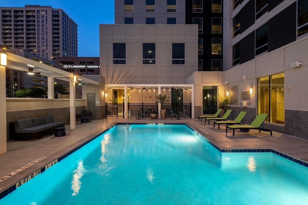 Home2 Suites by Hilton Houston Downtown Convention Center - photo 19