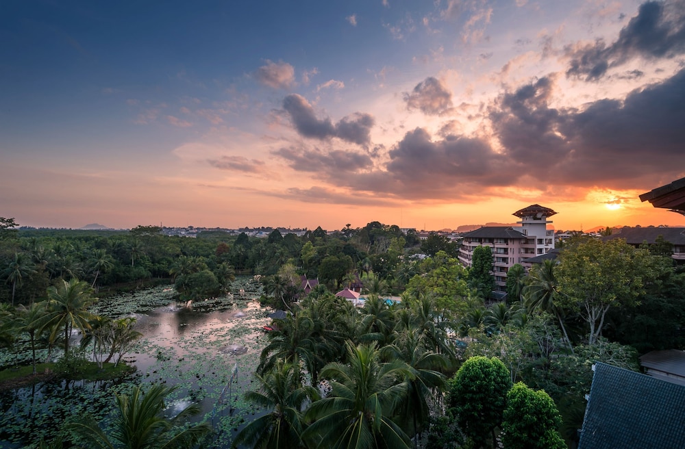 Krabi Maritime Resort — 4-Star Luxury Hotel in Krabi, Thailand